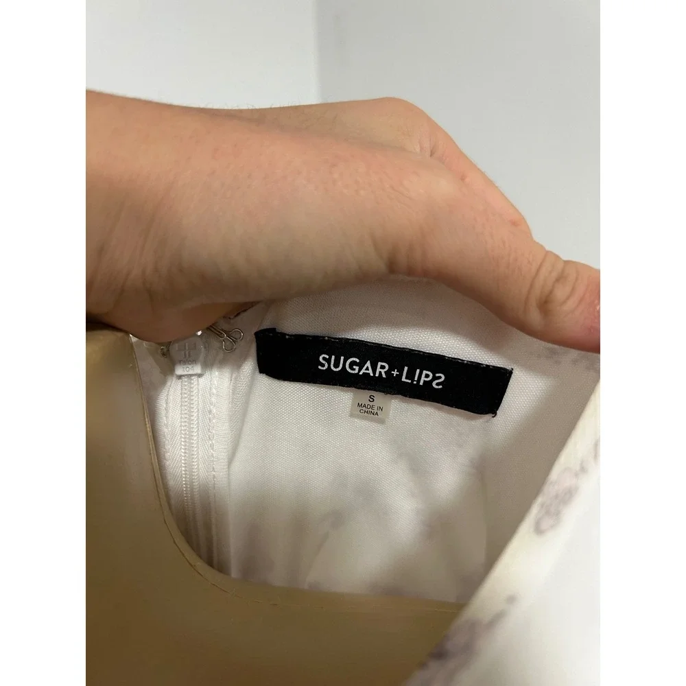 Sugarlips light secures
